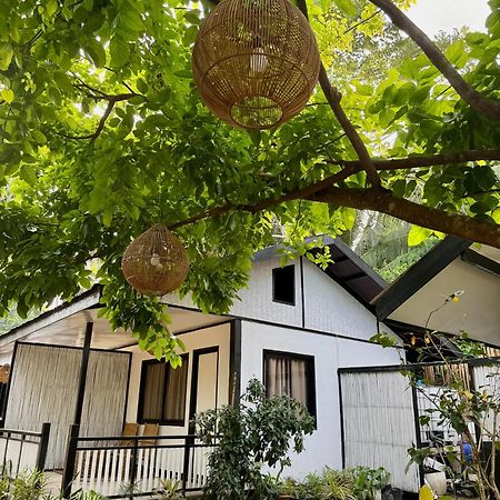 Bed and Breakfast Kasitas Sibaltan El Nido Exterior foto